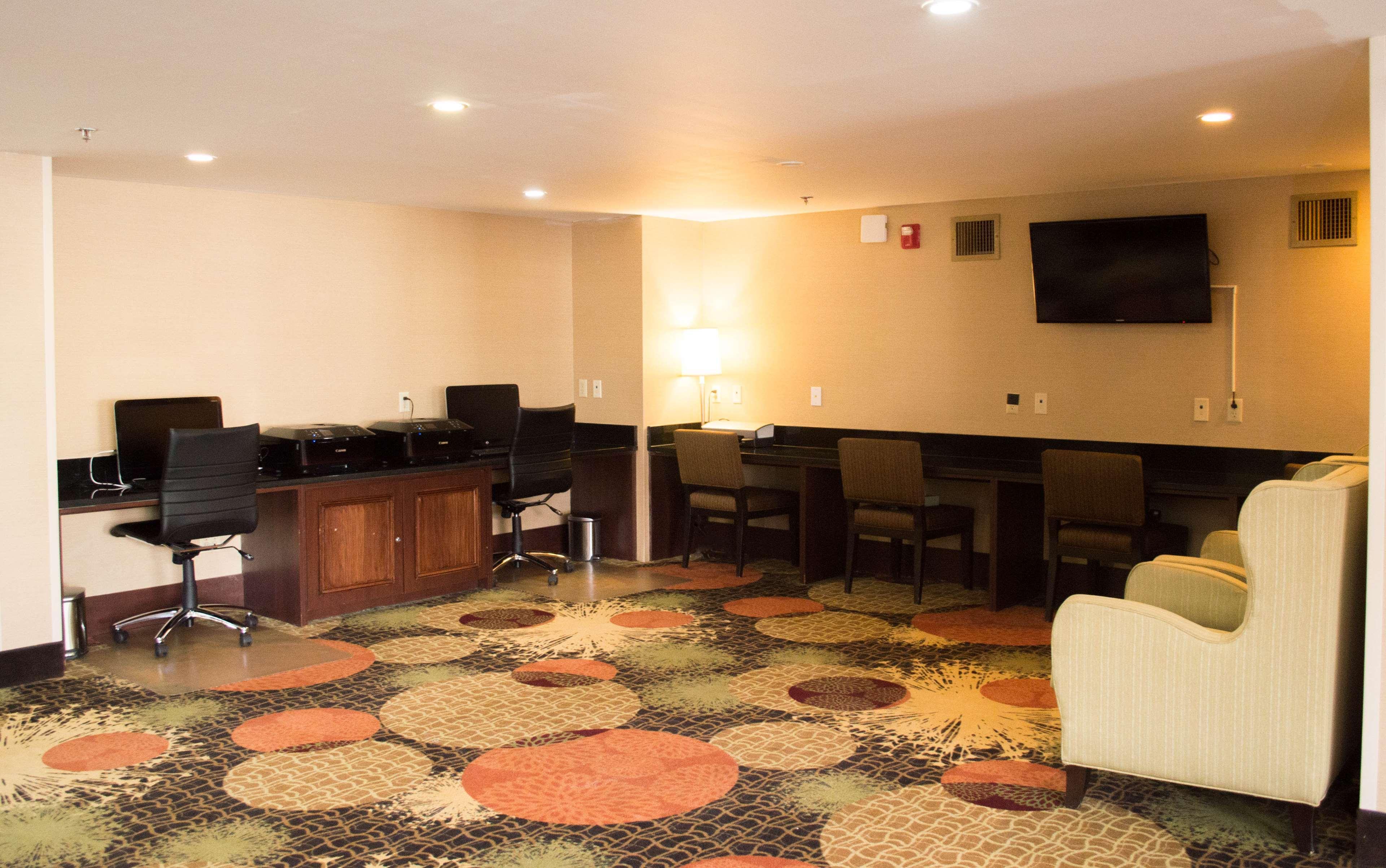 Radisson Hotel Detroit-Фармингтон-Хиллз Экстерьер фото